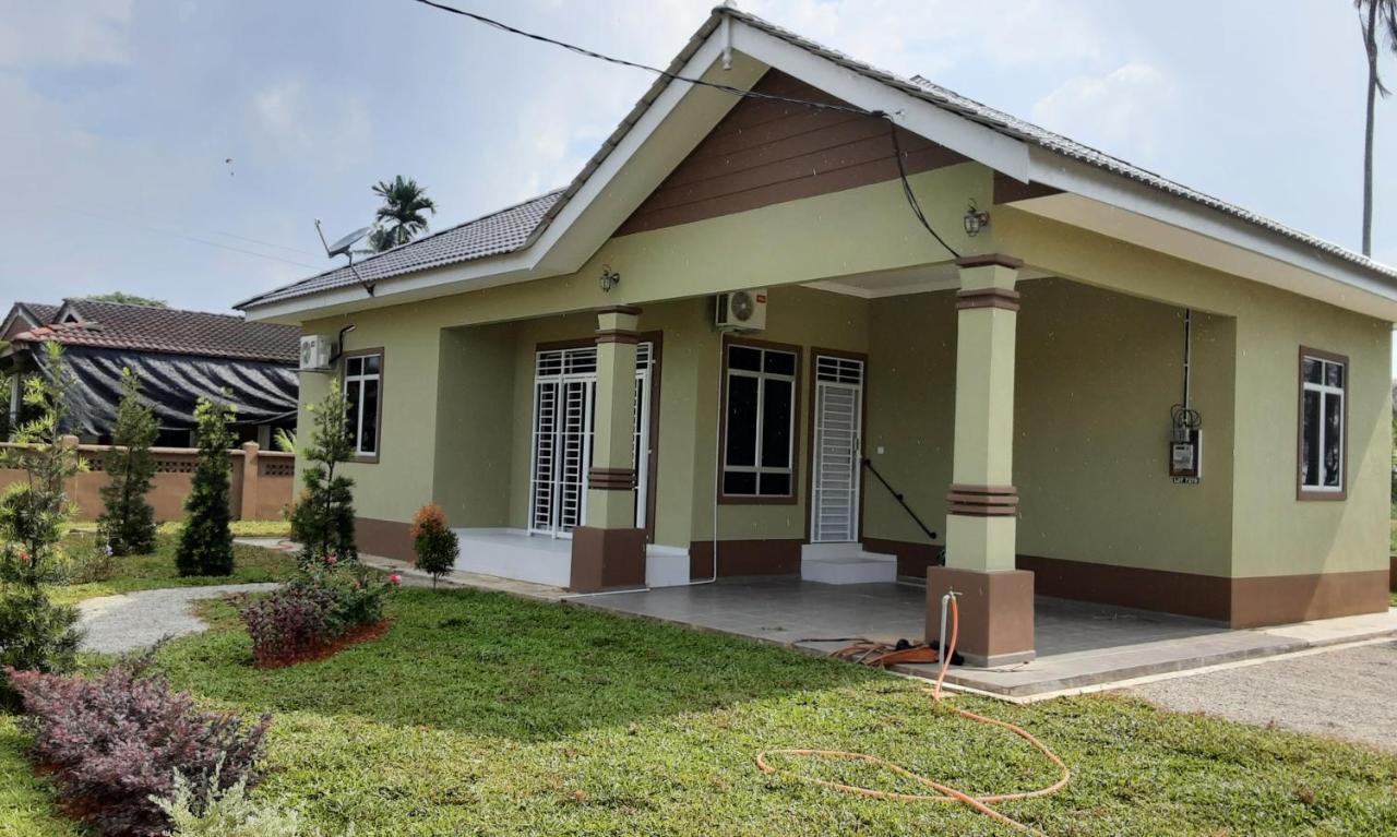 Villa Hijau Guest House Kampong Sura Tengah Екстериор снимка
