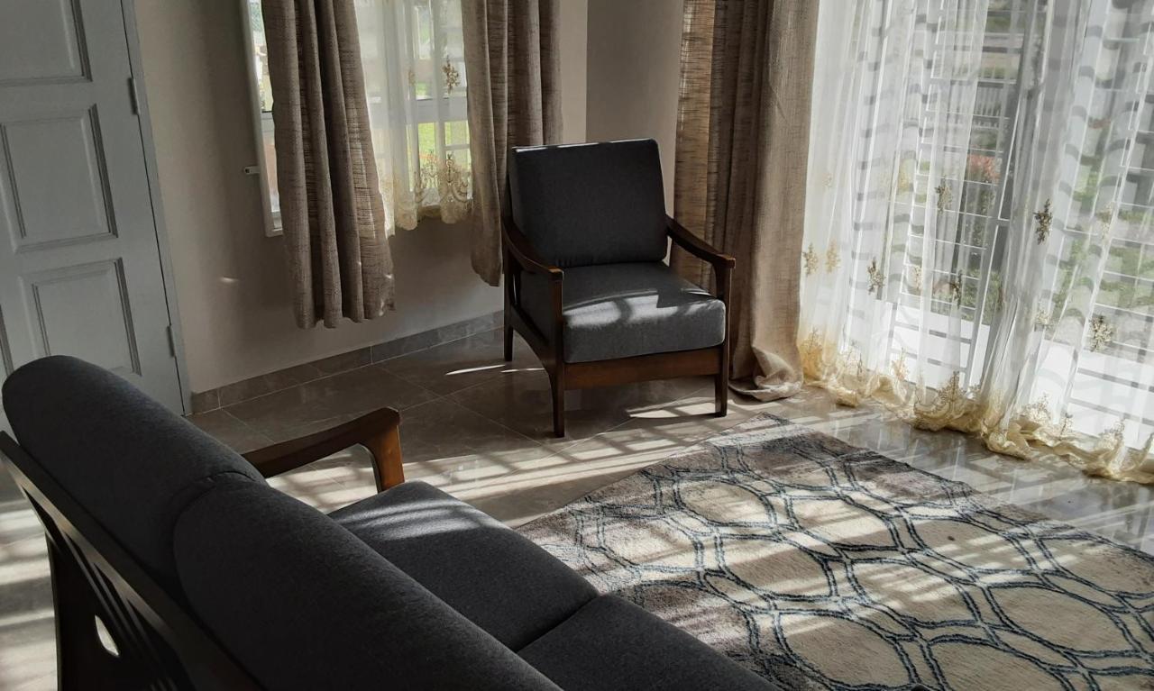 Villa Hijau Guest House Kampong Sura Tengah Екстериор снимка